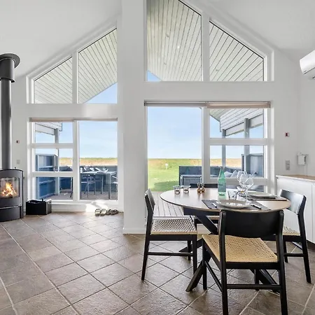 度假居 In With Wifi *